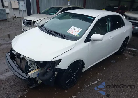 2013 Toyota Corolla Le z USA, uszkodzony, nr VIN 5YFBU4EE1DP084527